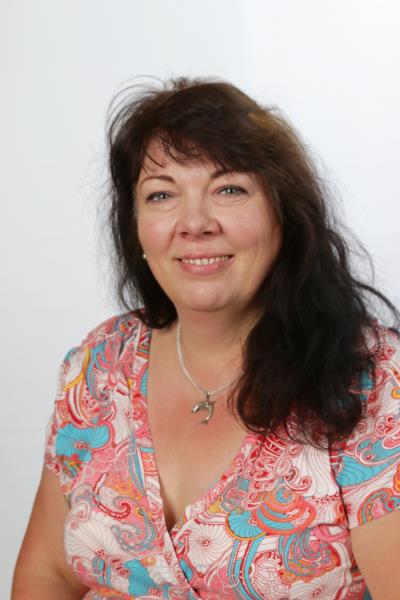 Elke Schuster