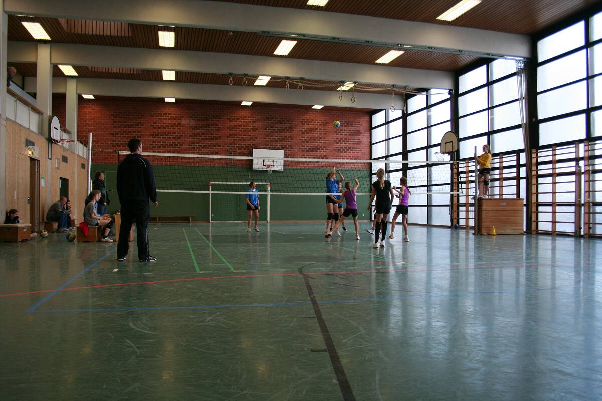 Premieren für unsere Volleyballteams der Mittelstufe bei Jugend trainiert für Olympia